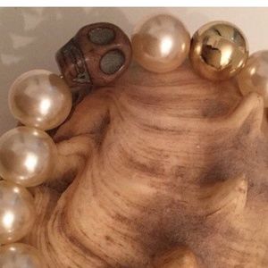 Skull Bracelet faux pearl hand made
